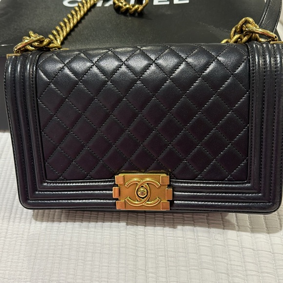 Authentic Chanel boy bag - Picture 2 of 10